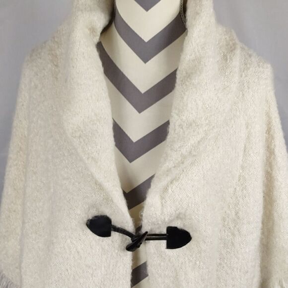 Fringed Poncho  - Picture 3 of 7